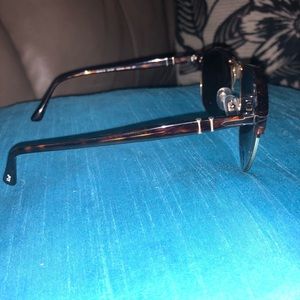 persol 8649s polarized